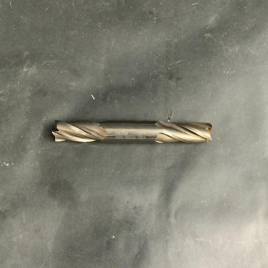 Used UNION 3/4” 4-FLUTE HSW 8696 DOUBLE END MILL