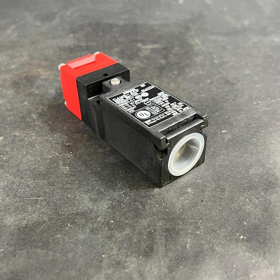 Used OMRON D4NS-4CF DOOR SWITCH ($22 OBO)