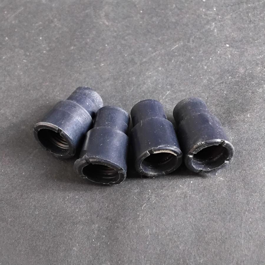 Used RUBBER SCREW MOUNT BUSHINGS 34-303-001 LOT OF 4 ($4 OBO)