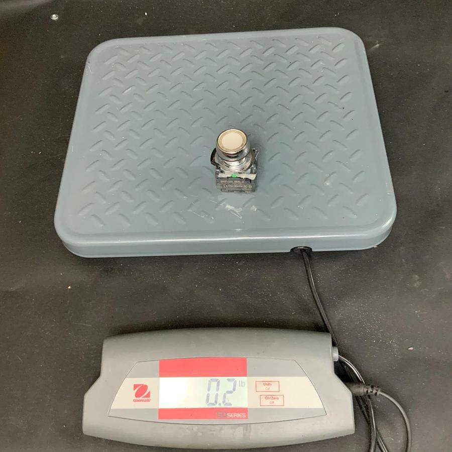 Used ALLEN BRADLEY 800F-Q10 SER.A WHITE PUSHBUTTON ($20 OBO)