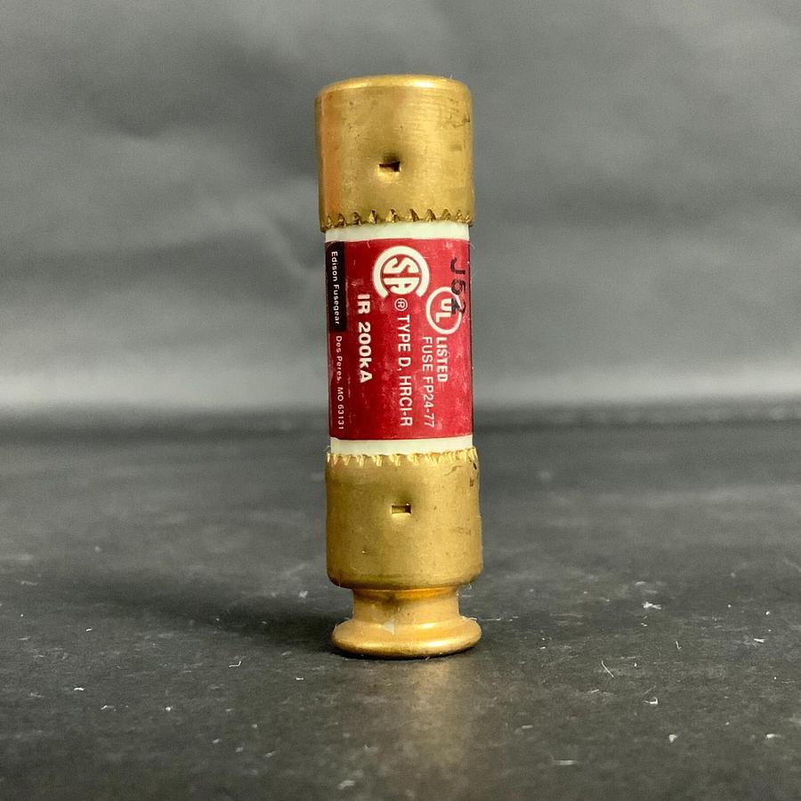 Used EDISON BULLET ECNR30 FUSE - SET OF 2 ($14 OBO)