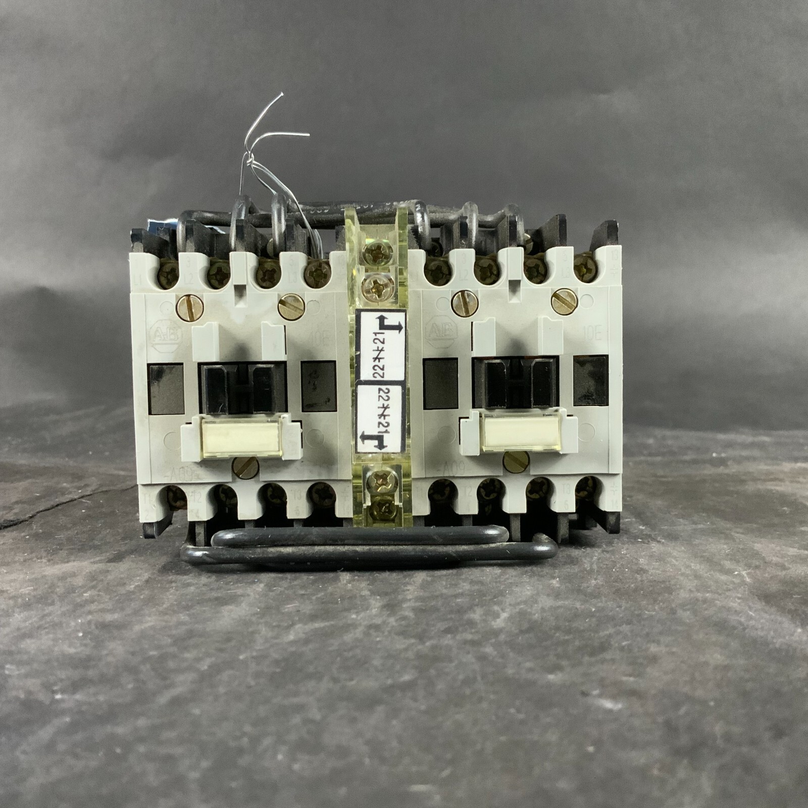 Used ALLEN BRADLEY CONTACTOR 104–A09ND3 ($75 OBO)