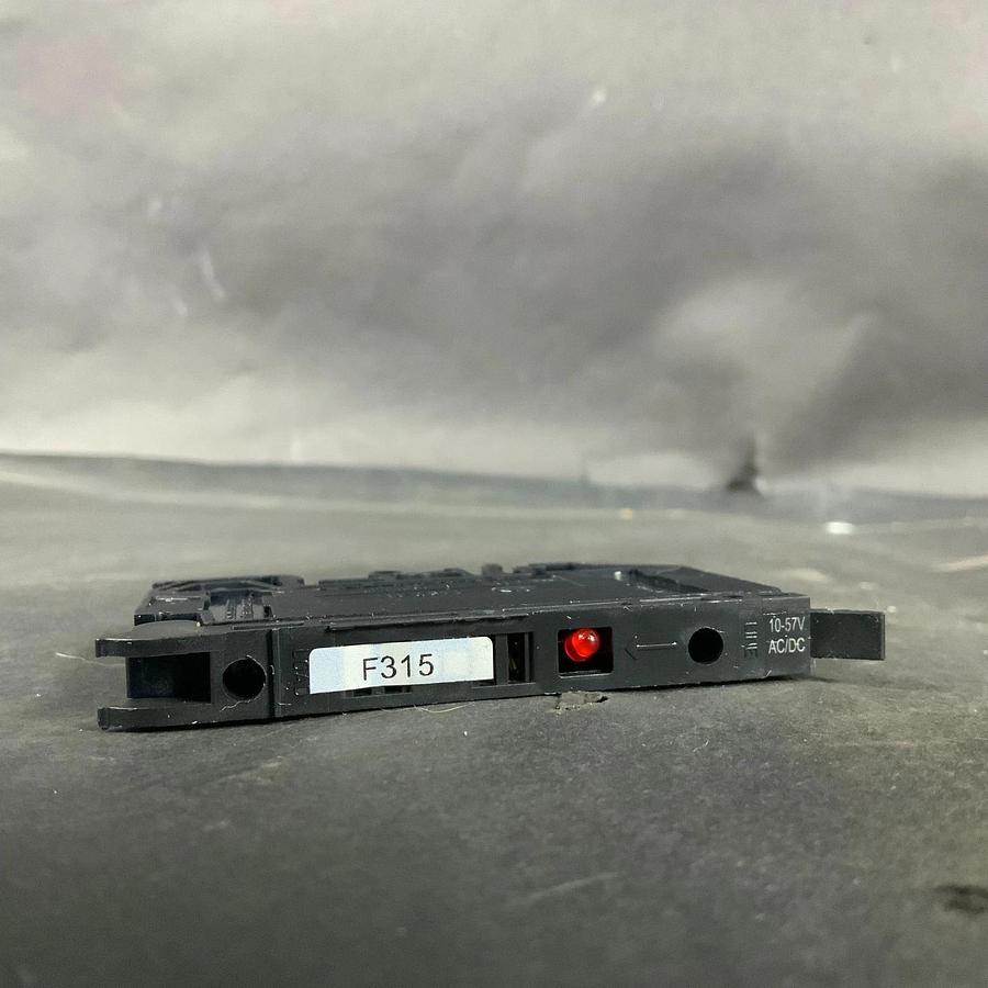 Used ALLEN BRADLEY 1492-H TERMINAL BLOCK ($2 OBO)