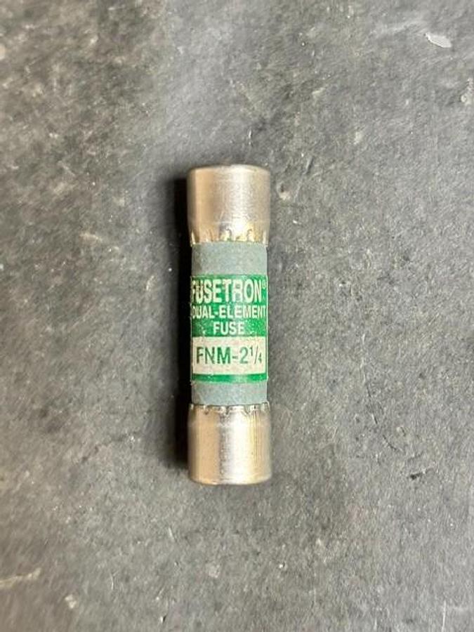 Used BUSSMANN FUSETRON FNM-2-1/4 FUSE
