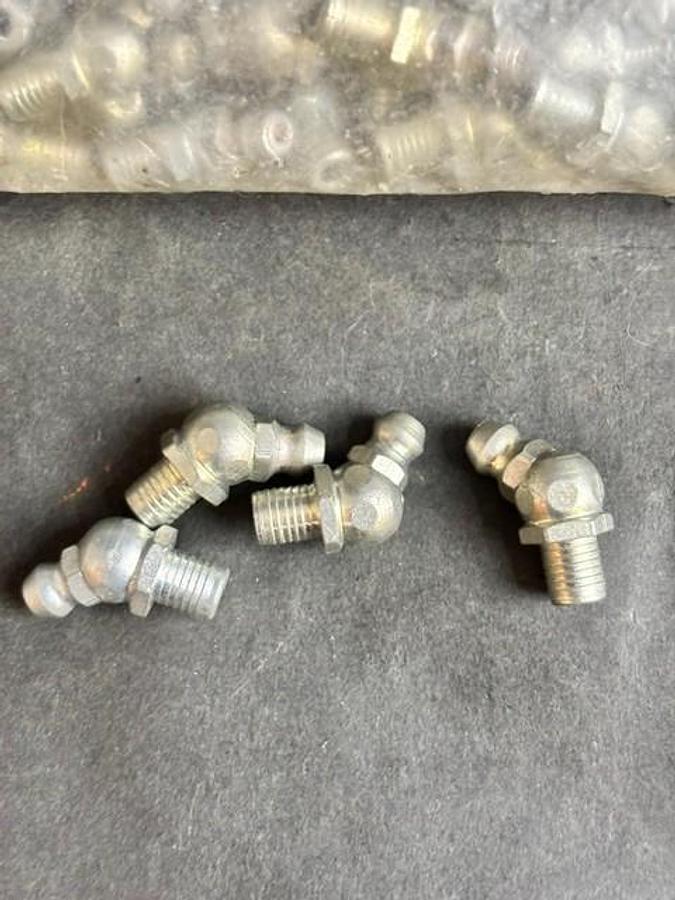 Used ALEMITE 3024-B HYDRAULIC GREASE FITTINGS