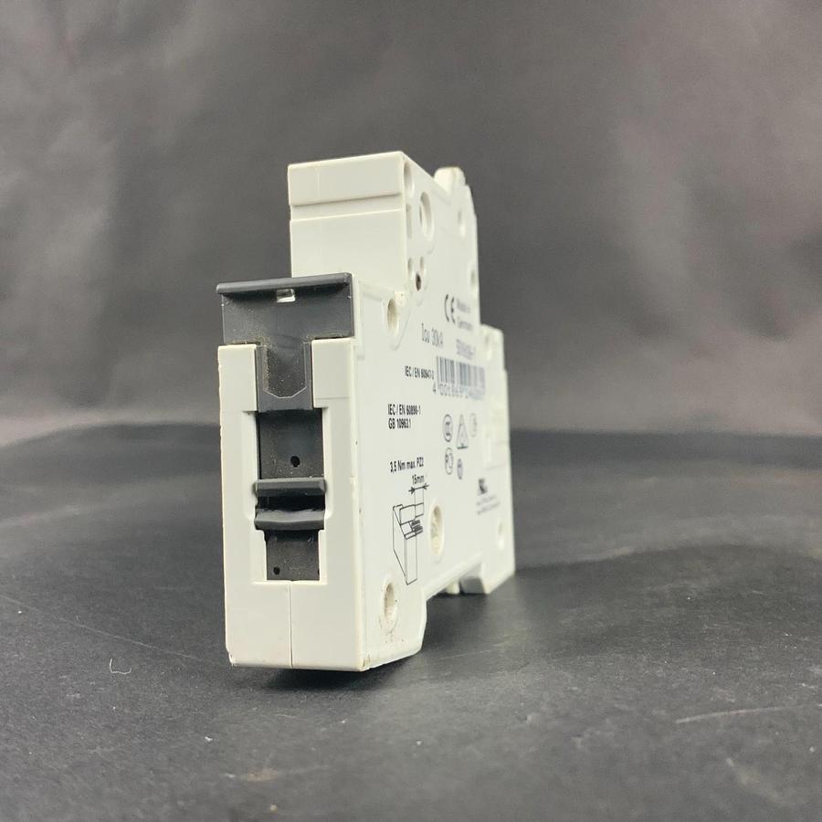 Used SIEMENS 5SY6106-7 CIRCUIT BREAKER ($30 OBO)