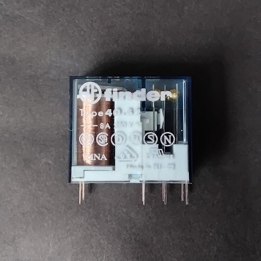 Used FINDER 40.52- 24V DC RELAY (15 OBO)