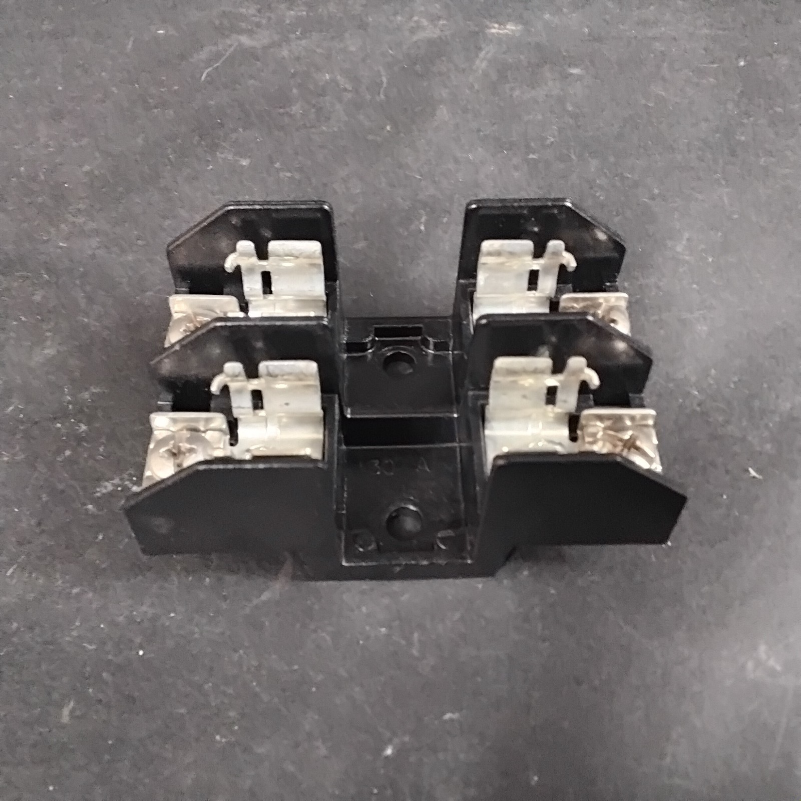 Used LITTELFUSE LR25030-2SR FUSE BLOCK  ($12 OBO)