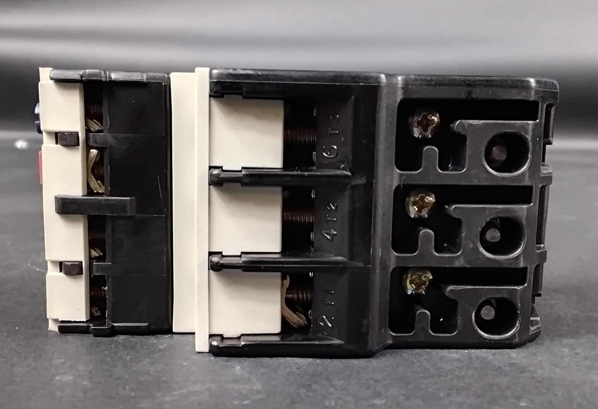 Used TELEMENCANIQUE LR2D1322 THERMAL OVERLOAD RELAY ($113 OBO)