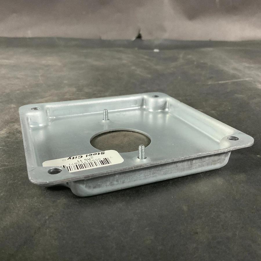 Used STEEL CITY RS11 SQUARE BOX SURFACE COVER ($7 OBO)