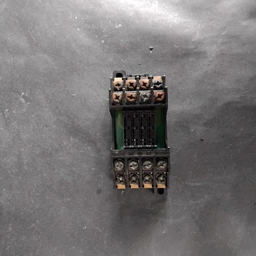 Used AUTOMATION DIRECT RS4N-DE CARD RELAY ($15 OBO)