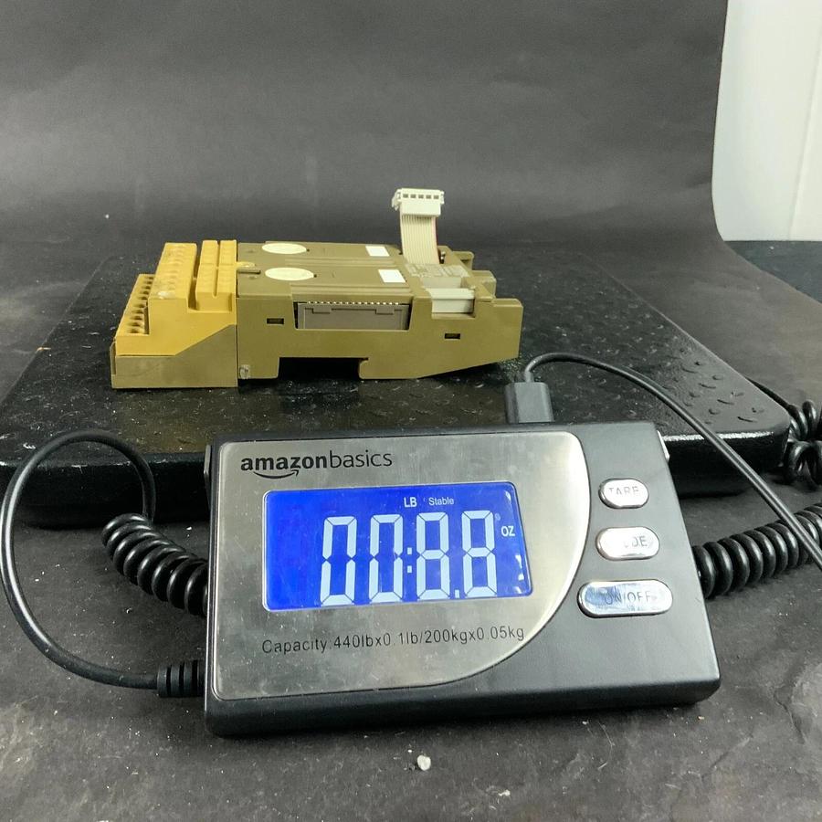 SIEMENS 6ES5700-8MA11 SIMATIC S5 BUS MODULE ($10 OBO)