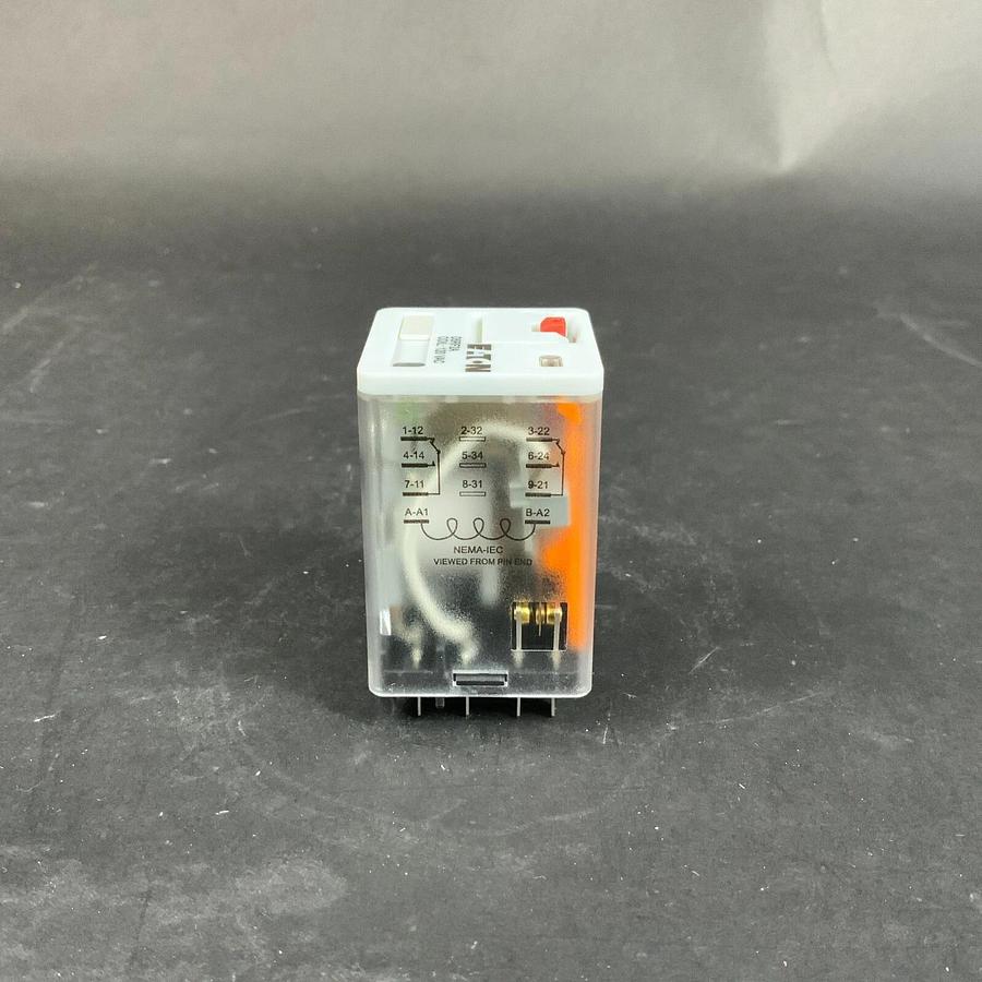 EATON D5RF2A RELAY - BRAND NEW IN BOX ($13 OBO)