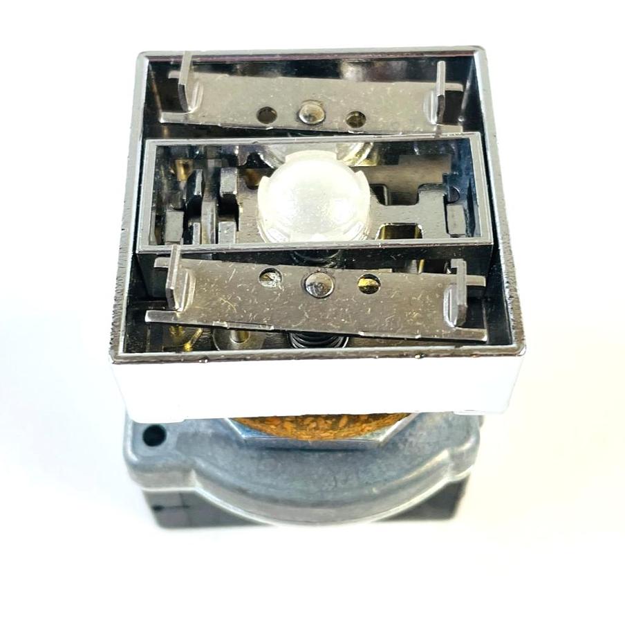 Used EATON E30EM SER A4 COMPACT PUSHBUTTON OPERATOR IND LIGHT 120V AC-DC