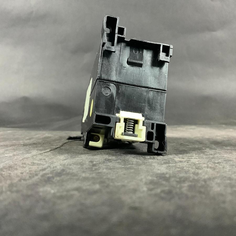 Used KLOCKNER MOELLER DIL08-44-NA CONTACTOR ($30 OBO)