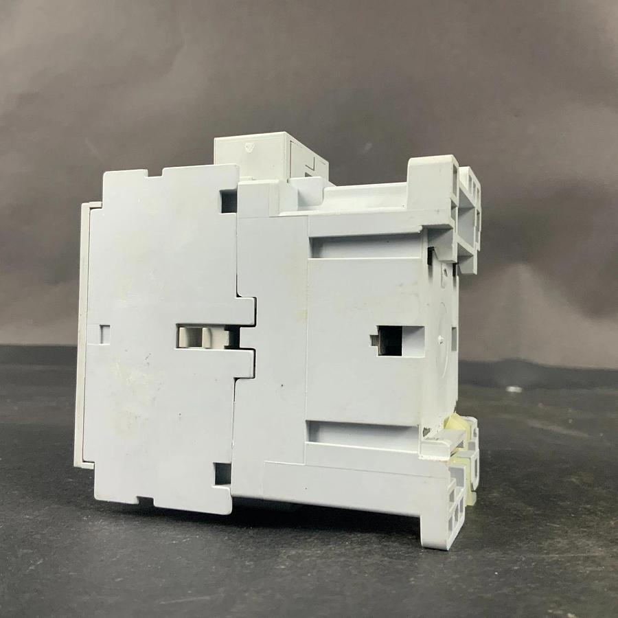 Used ALLEN BRADLEY 100-C09 10 CONTACTOR RELAY ($20 OBO)
