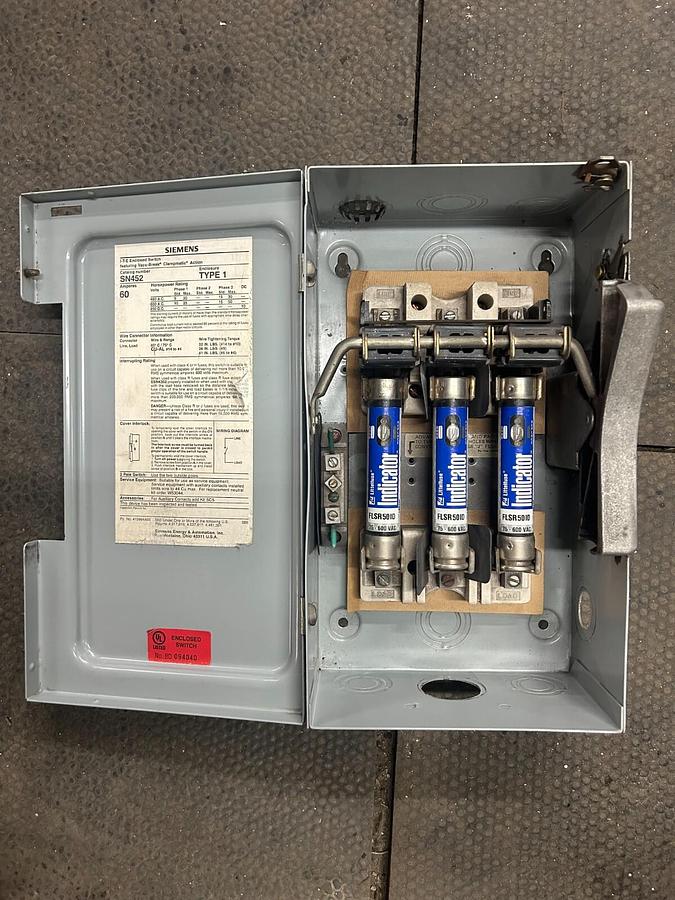 Used Siemens SN452 Type 1 Enclosed Switch $100!!!
