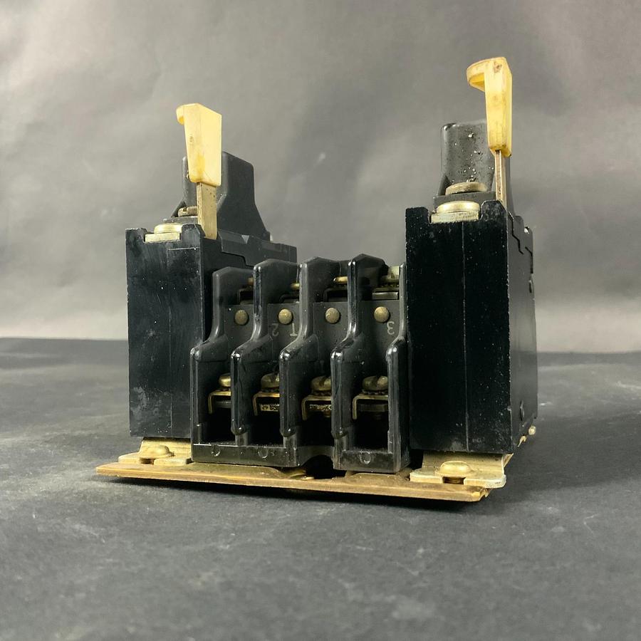 Used ALLEN BRADLEY 709-TOD SERIES K MOTOR STARTER ($30 OBO)
