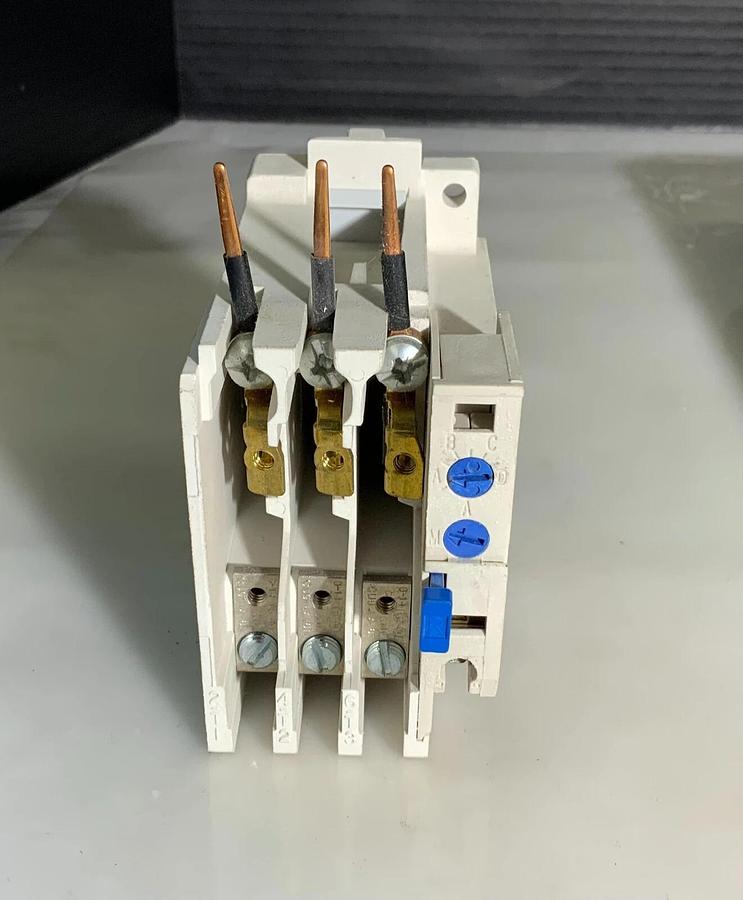 CUTLER HAMMER C306DN3B ($99.99 OBO)