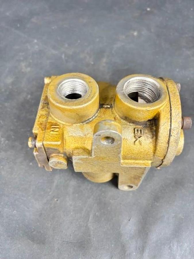 Used C.A. NORGREN 1024B AIR CONTROL VALVE