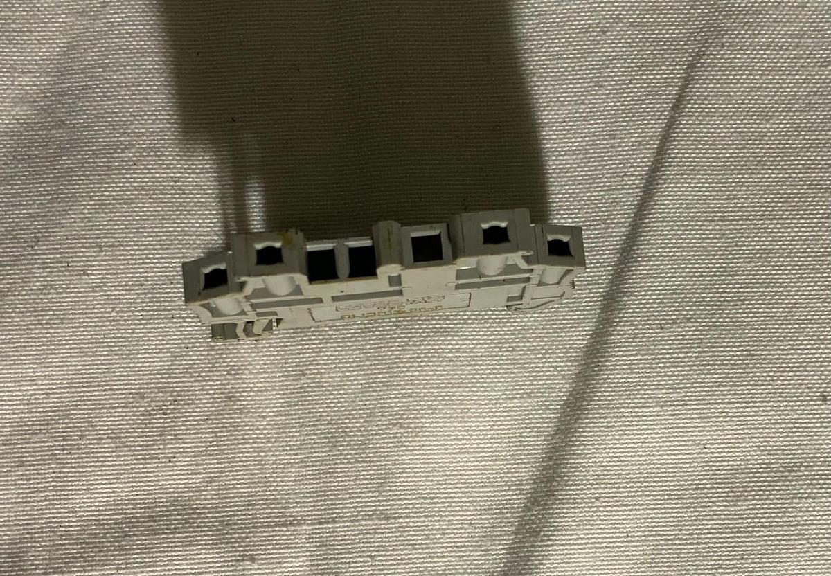 Used PHOENIX CONTACT CLIPFIX 35-5 ($1 OBO)