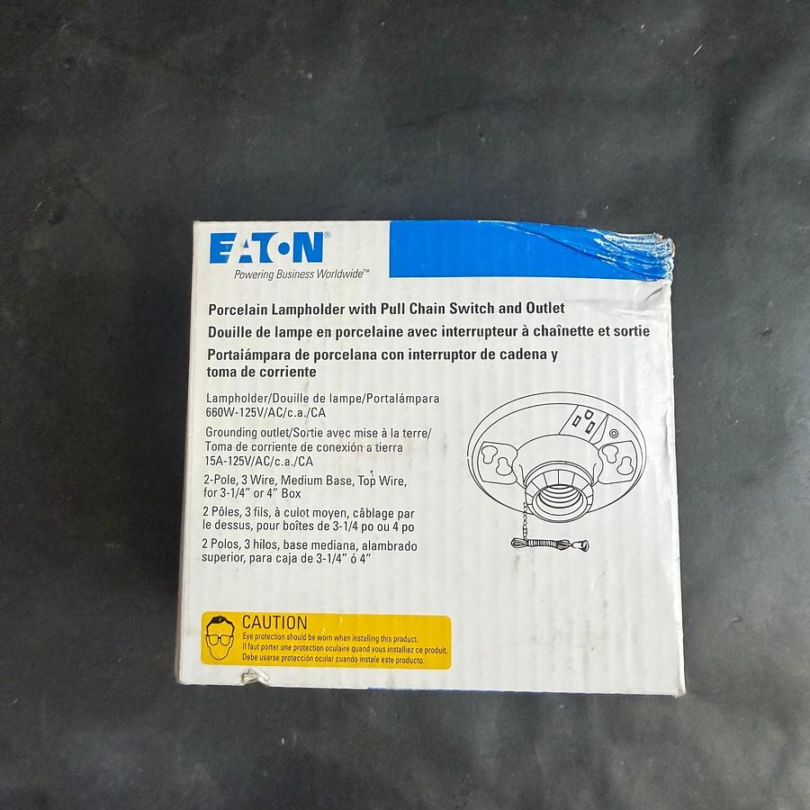 EATON 667-BX-LW LAMPHOLDER w/ PULL SWITCH ($12 OBO)