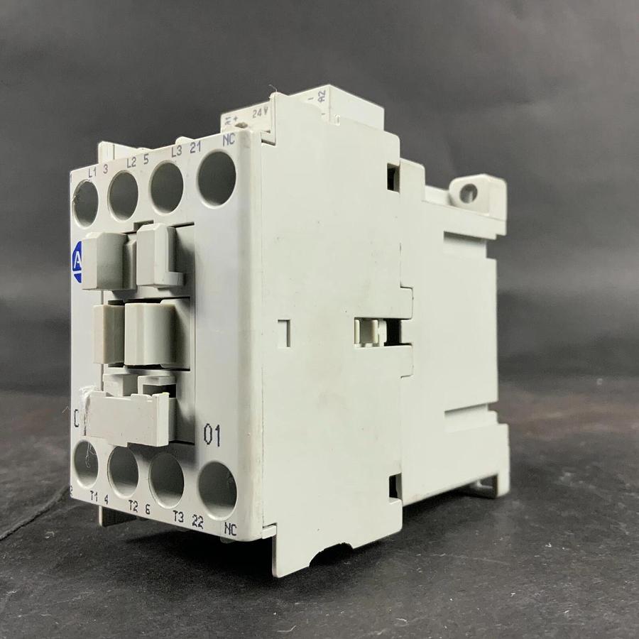 ALLEN BRADLEY 100-C23E 01 CONTACTOR ($15 OBO)
