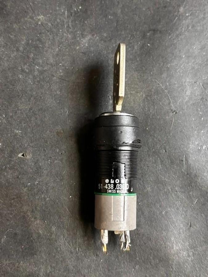 Used EAO 51-438.036 KEYLOCK SWITCH ($11 OBO)