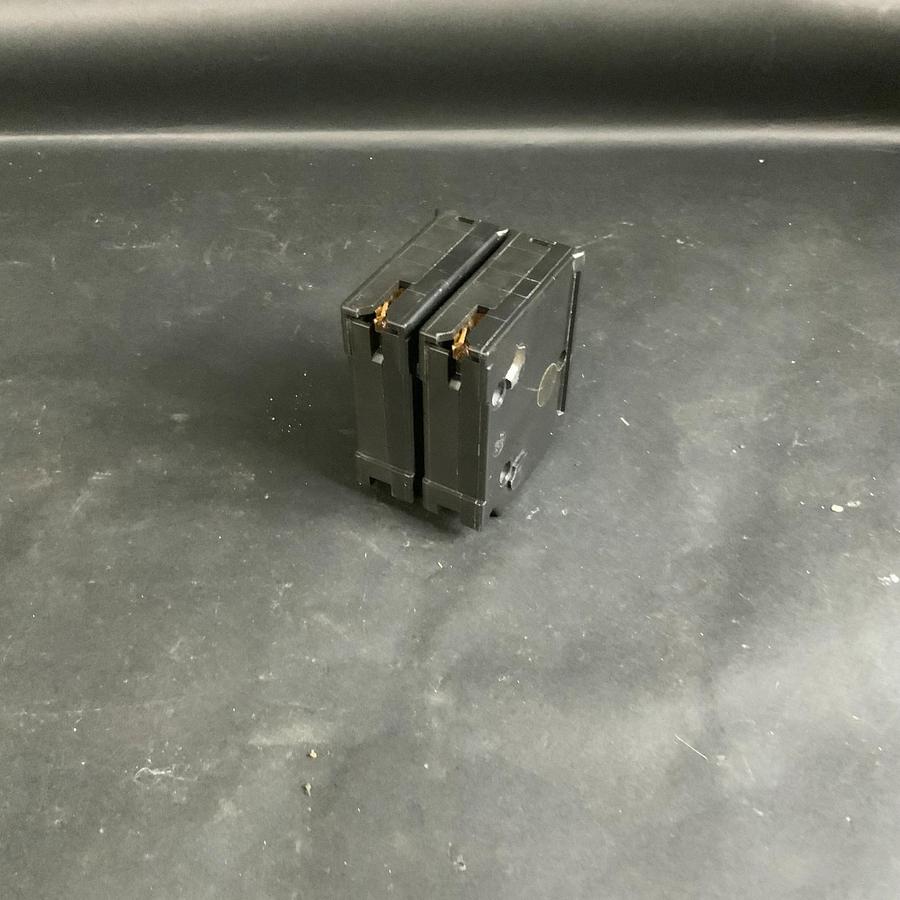 Used SQUARE D HOM230CP CIRCUIT BREAKER ($10 OBO)