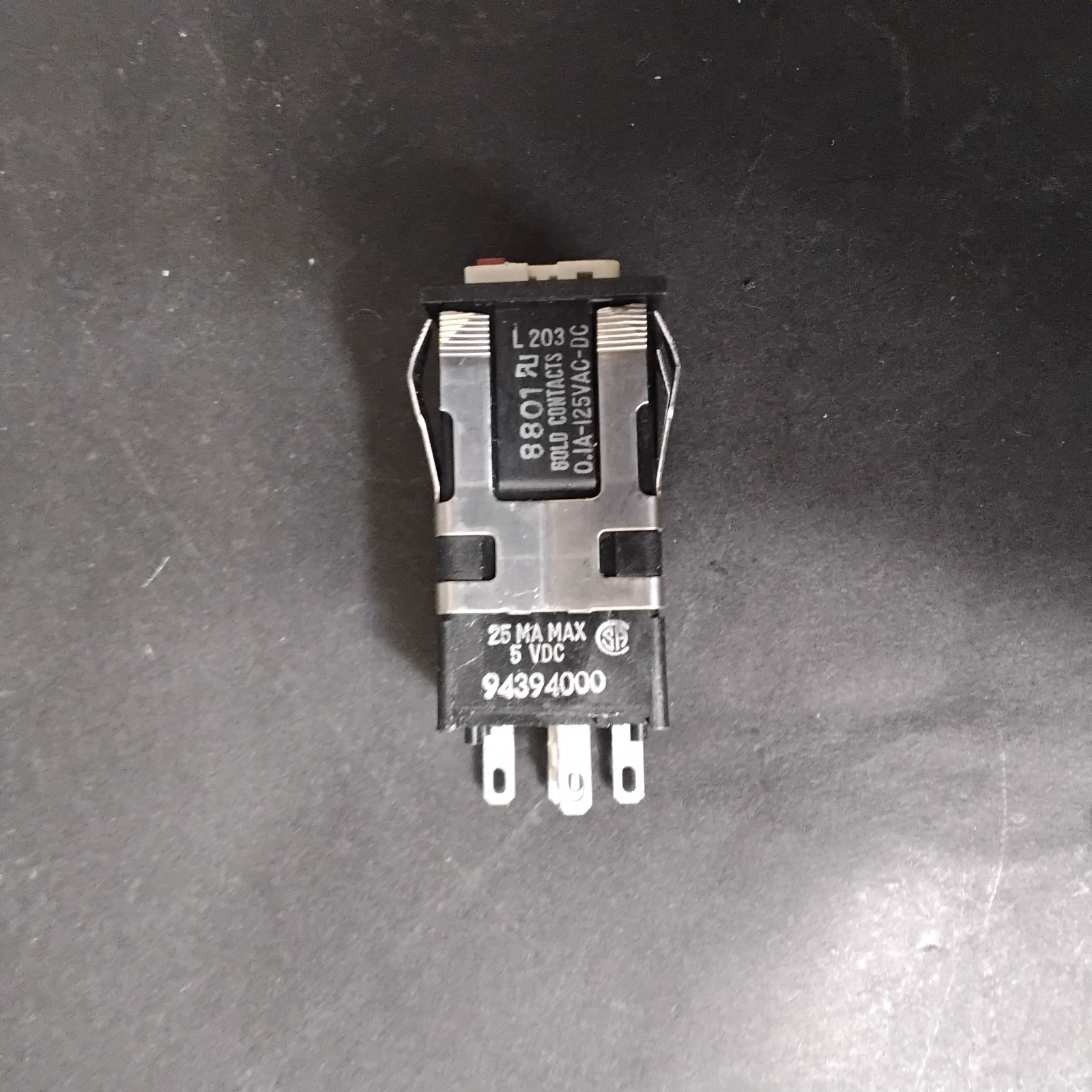Used HONEYWELL AML 20 PUSHBUTTON SWITCH ($11 OBO)