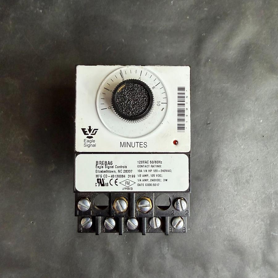Used EAGLE SIGNAL BRE8A6 ELECTRONIC RESET TIMER ($50 OBO)
