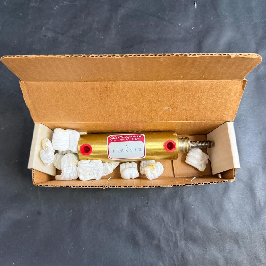 ALLENAIR 1-1/8X2-1/2 AIR CYLINDER ($30 OBO)