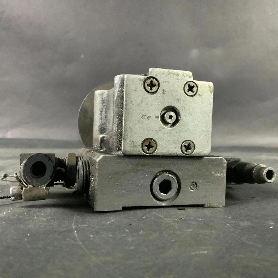 Used SPEEDAIRE 1A208 BUTTON AIR VALVE ($100 OBO)