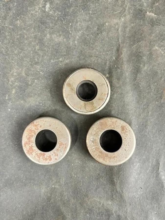 Used CHICAGO RAWHIDE 5756 OIL SEALS