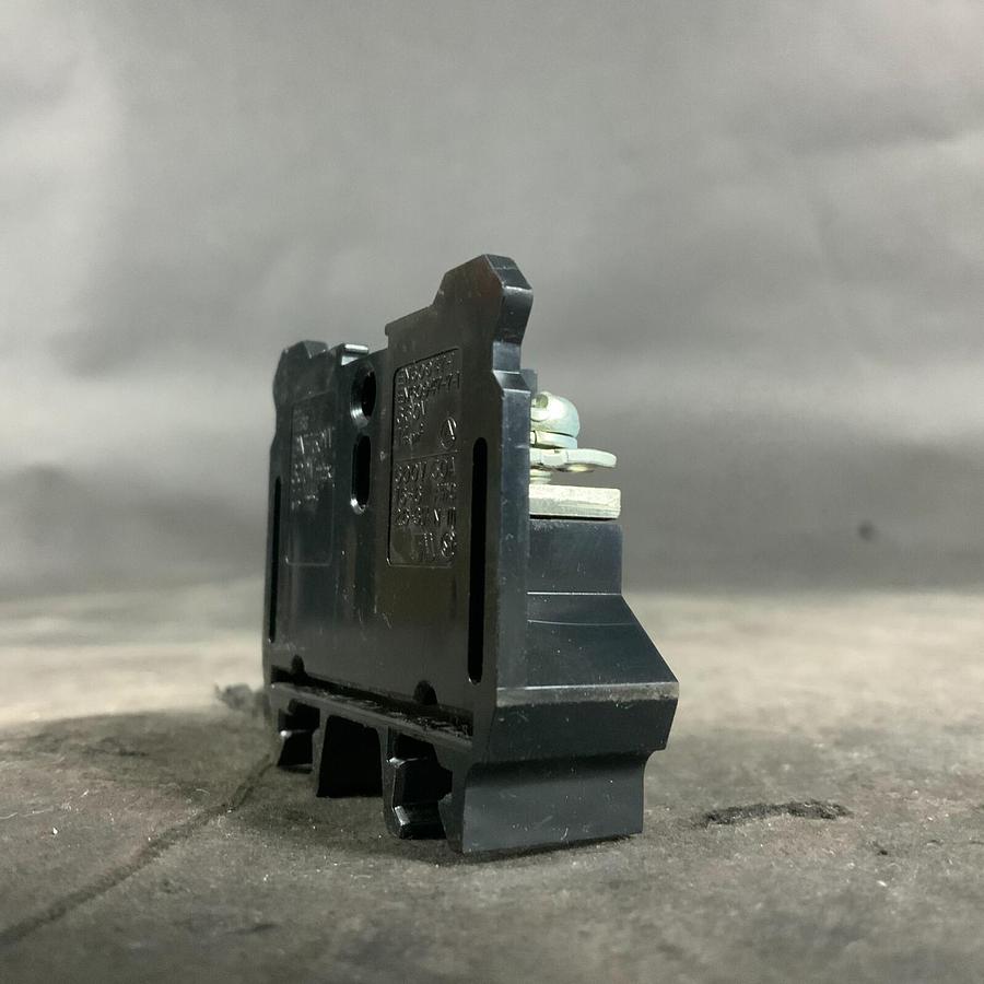 Used IDEC BNH50W TERMINAL BLOCK ($2 OBO)