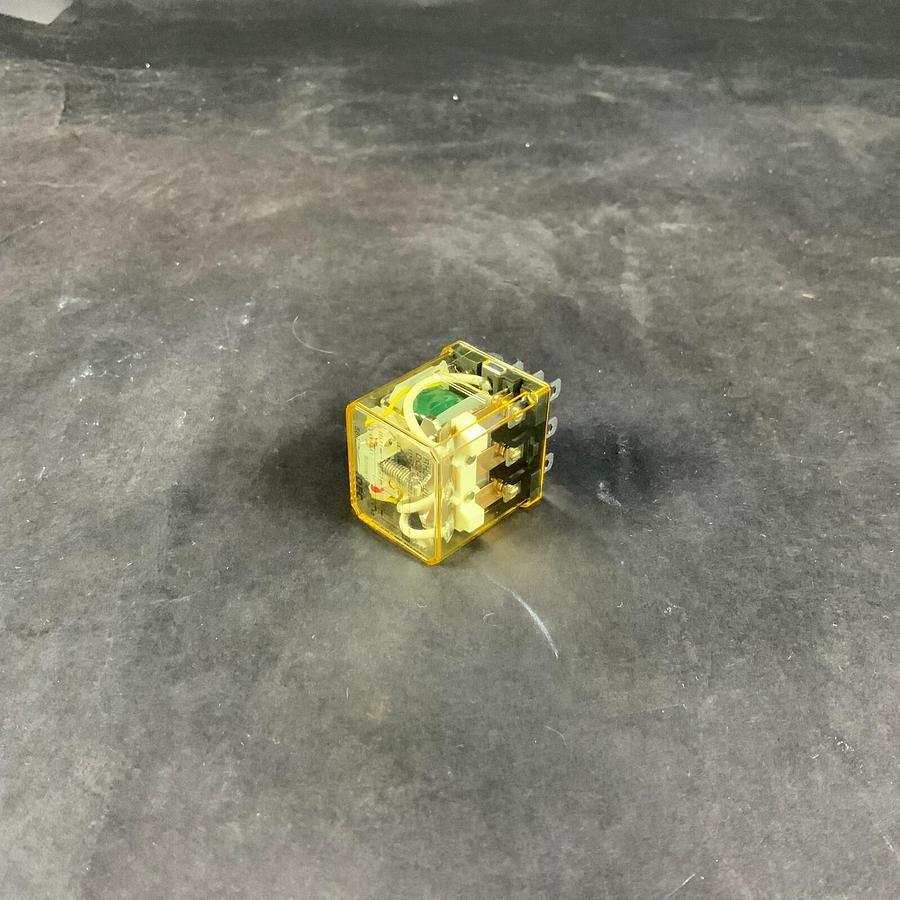 Used IDEC RH3B-UL DC24V RELAY ($8 OBO)