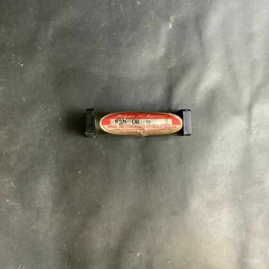 Used CLIPPARD MINIMATIC SSN 08 1/2 CYLINDER ($15 OBO)