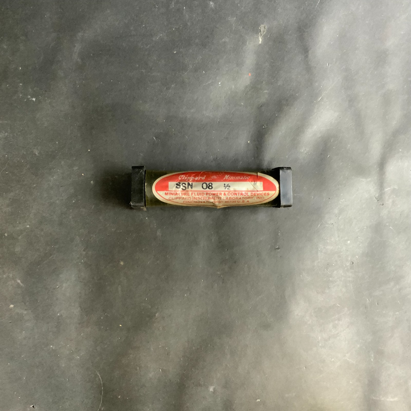 Used CLIPPARD MINIMATIC SSN 08 1/2 CYLINDER ($15 OBO)