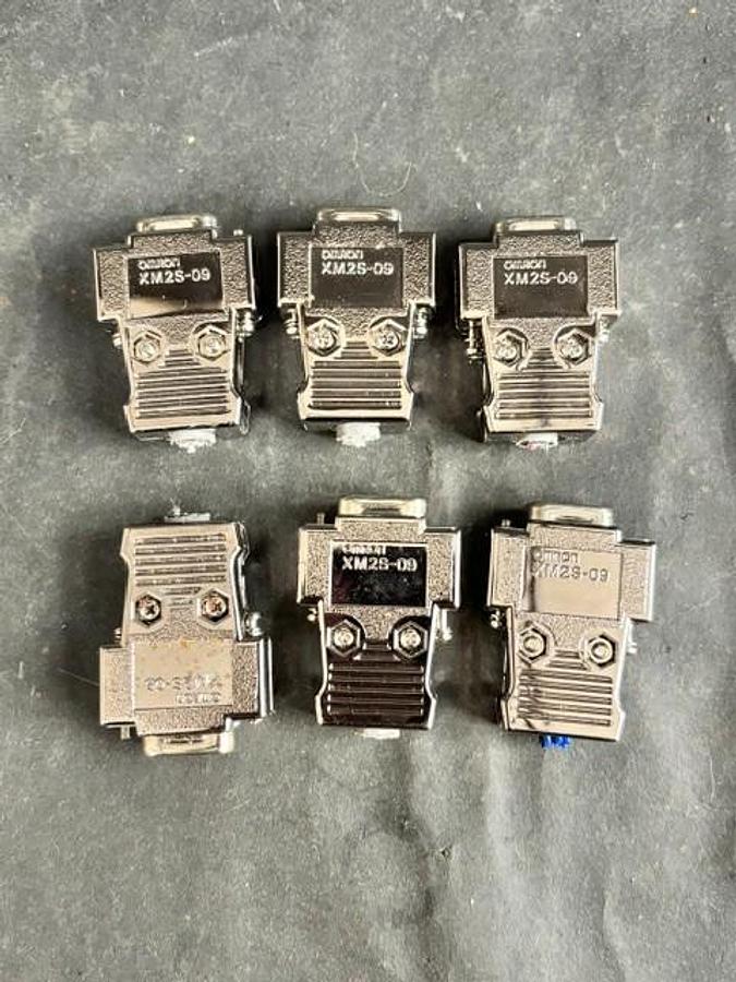 Used OMRON XM2S-09 CONNECTOR PLUGS 6PCS