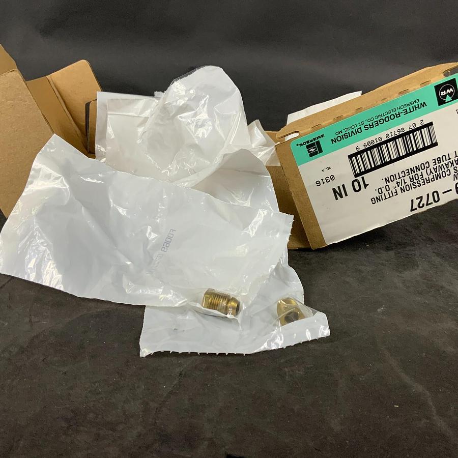 WHITE ROGERS F69-0727 1/4” BRASS COMPRESSION FITTING - SET OF 10 ($30 OBO)