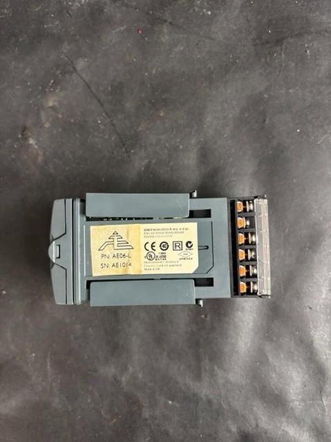 Used ATMOSPHERE ENGINEERING AE06 TEMPERATURE CONTROLLER ($60 OBO