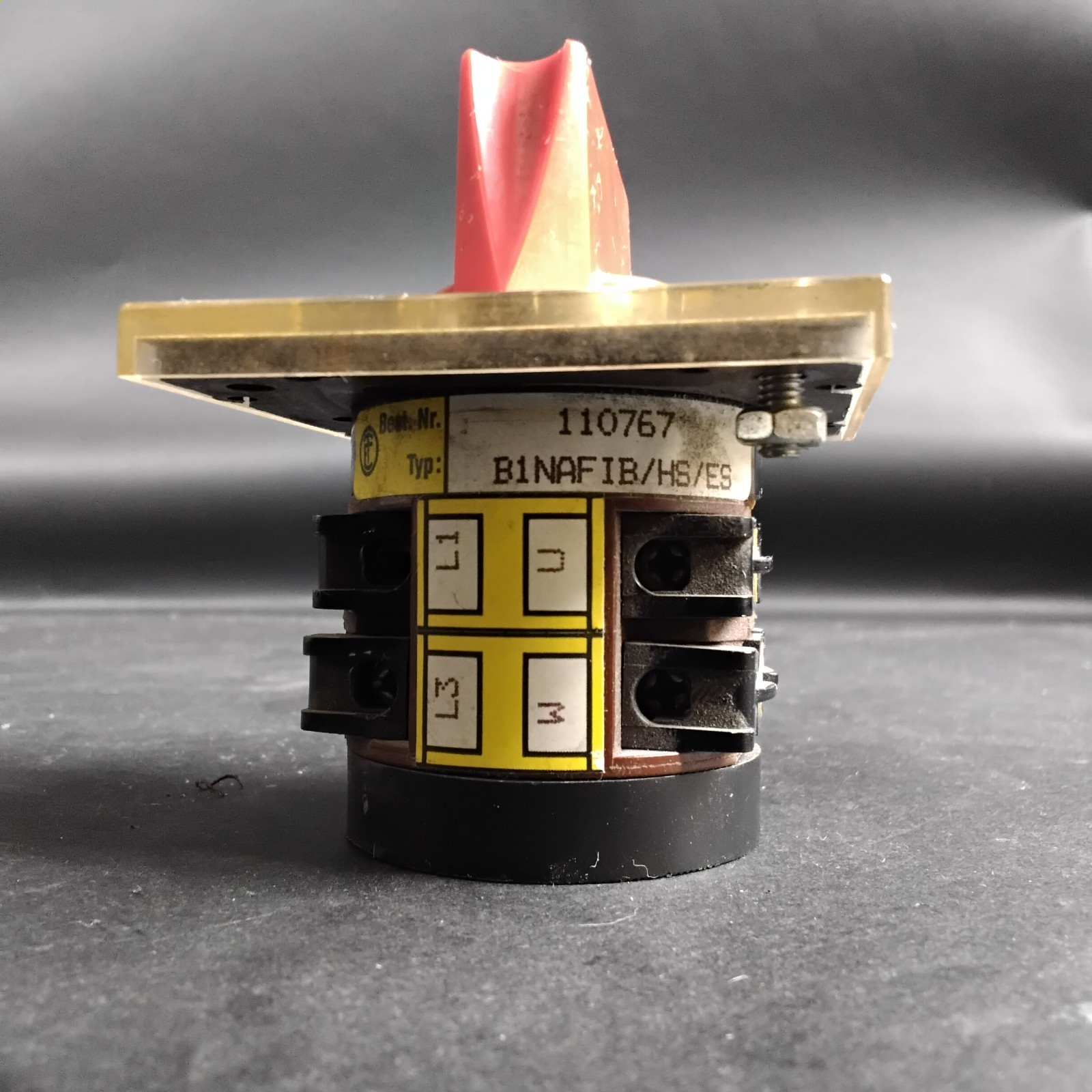 Used TELEMECANIQUE 110767 CAM SWITCH ($20 OBO)