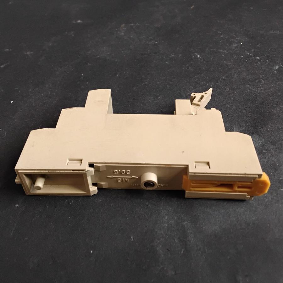 Used OMRON P2RF-08-E RELAY SOCKET ($6 OBO)