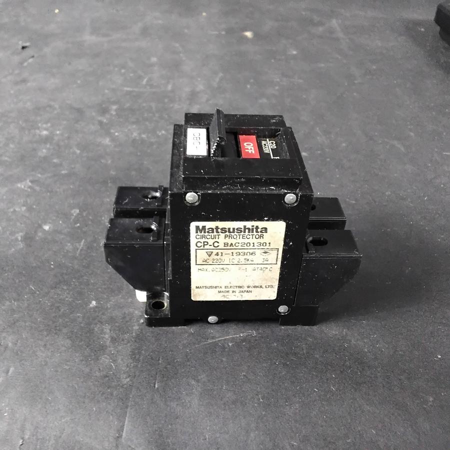 Used MATSUSHITA ELECTRIC BAC201301  CIRCUIT PROTECTOR ($21 OBO)