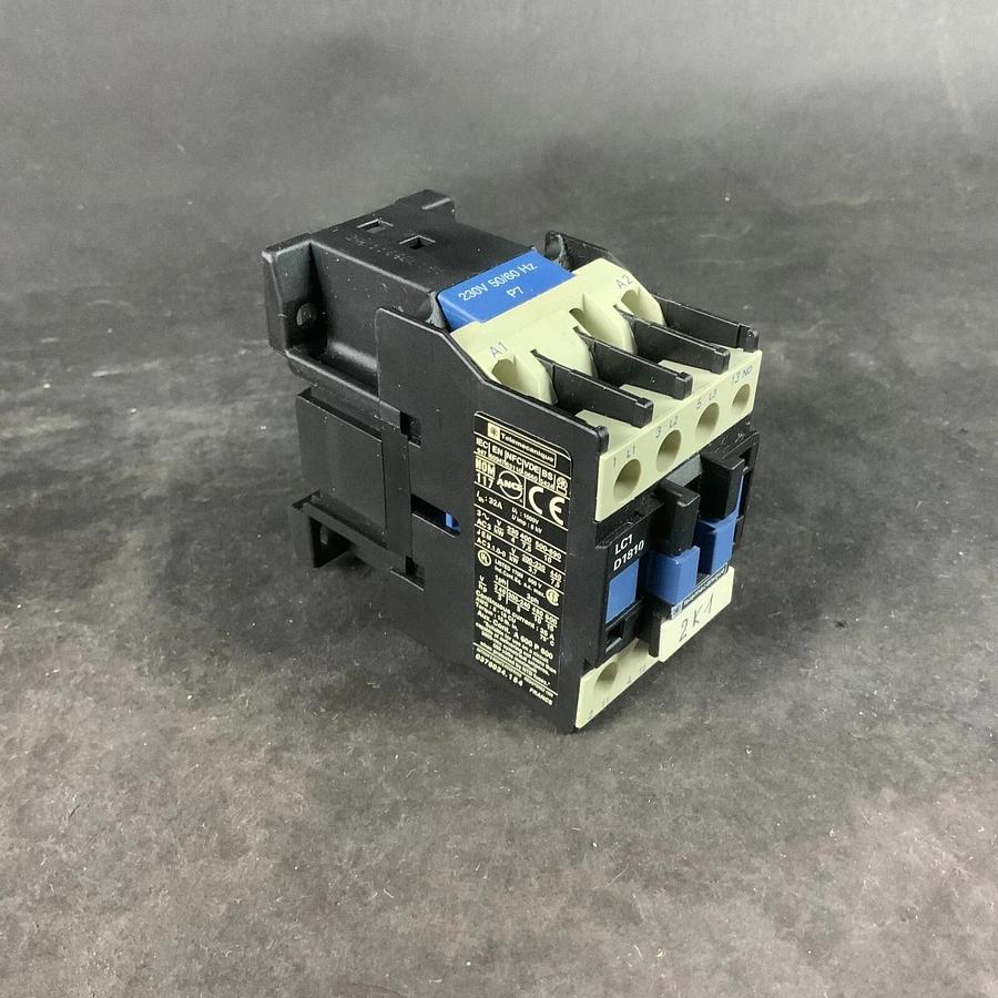 Used TELEMECANIQUE LC1-D1810-P7 CONTACTOR ($20 OBO)