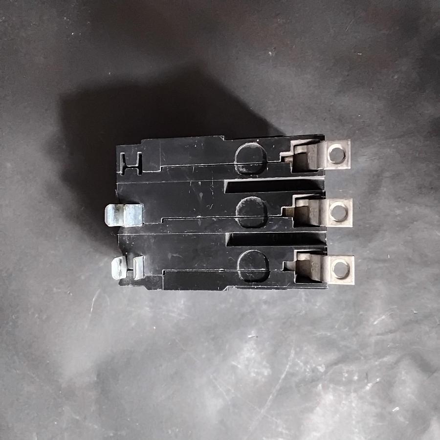 Used SQUARE D QOB360 CIRCUIT BREAKER ($15 OBO)