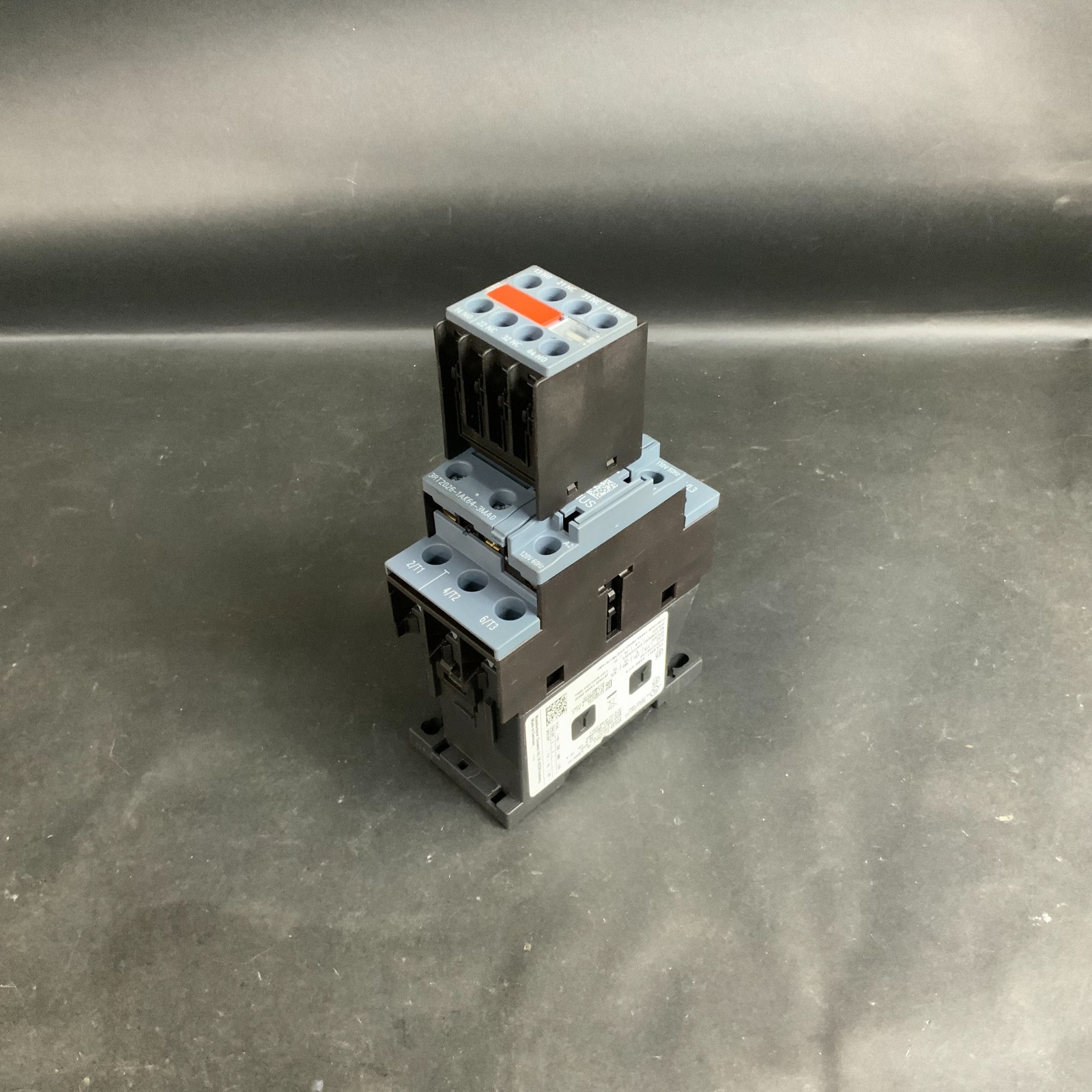 Used SIEMENS 3RT2026-1AK64-3MA0 CONTACTOR ($75 OBO)