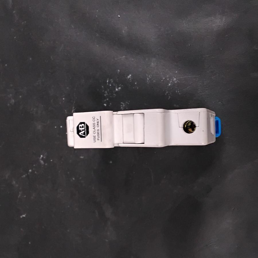 Used ALLEN BRADLEY 1492-FB1C30 FUSE HOLDER ($10 OBO)