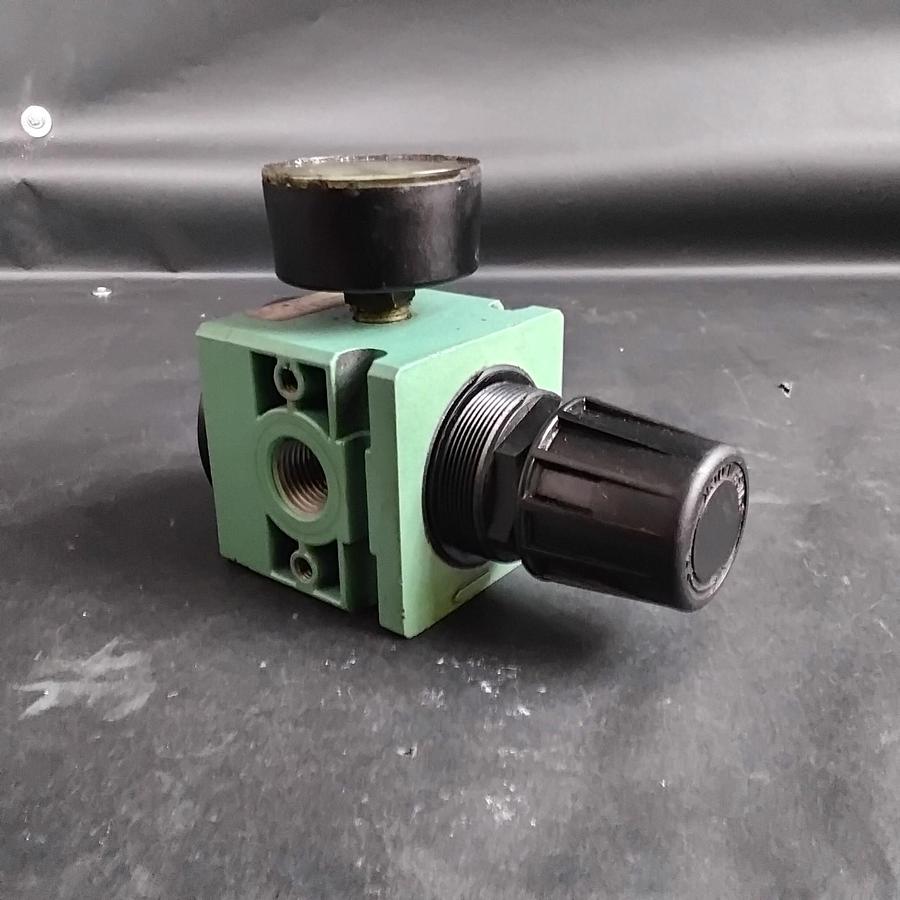 Used NUMATICS R30R-4 PNEUMATIC REGULATOR VALVE ($35 OBO)