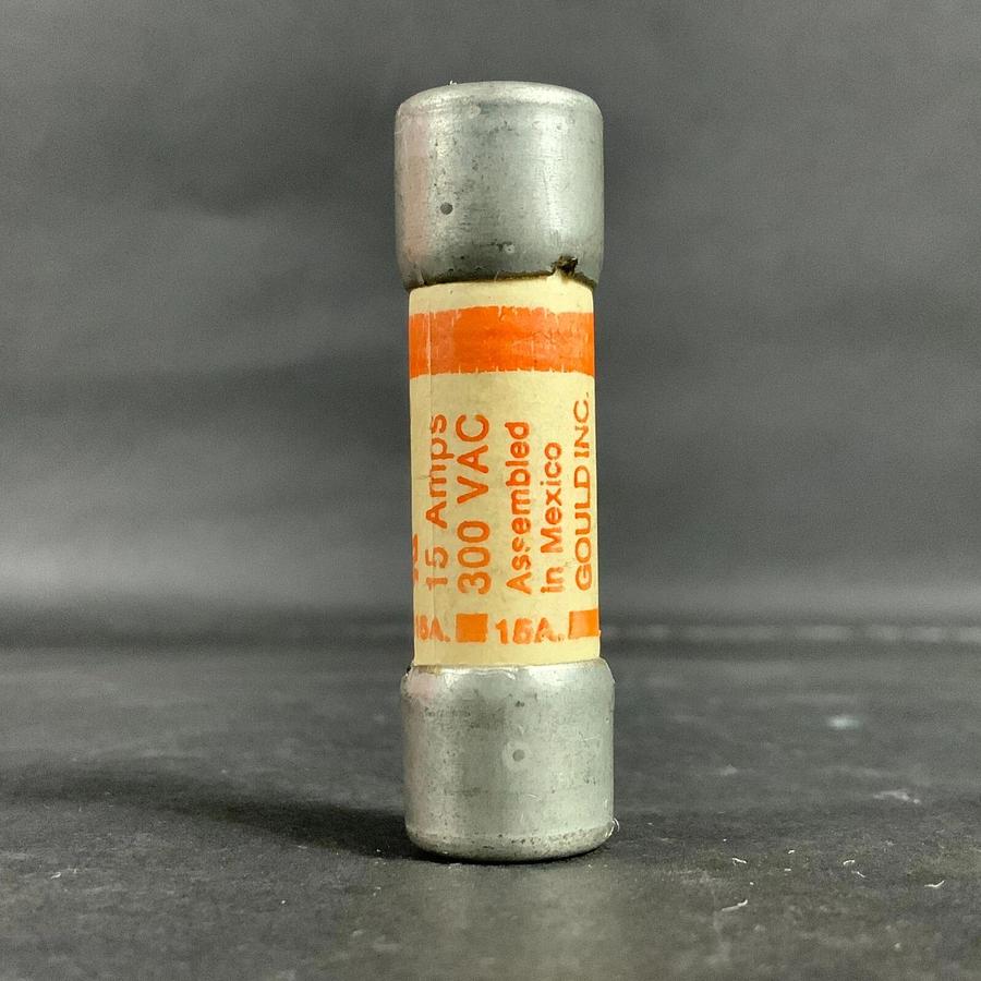 Used FERRAZ SHAWMUT AMPTRAP A25X15-1 FUSE ($5 OBO)